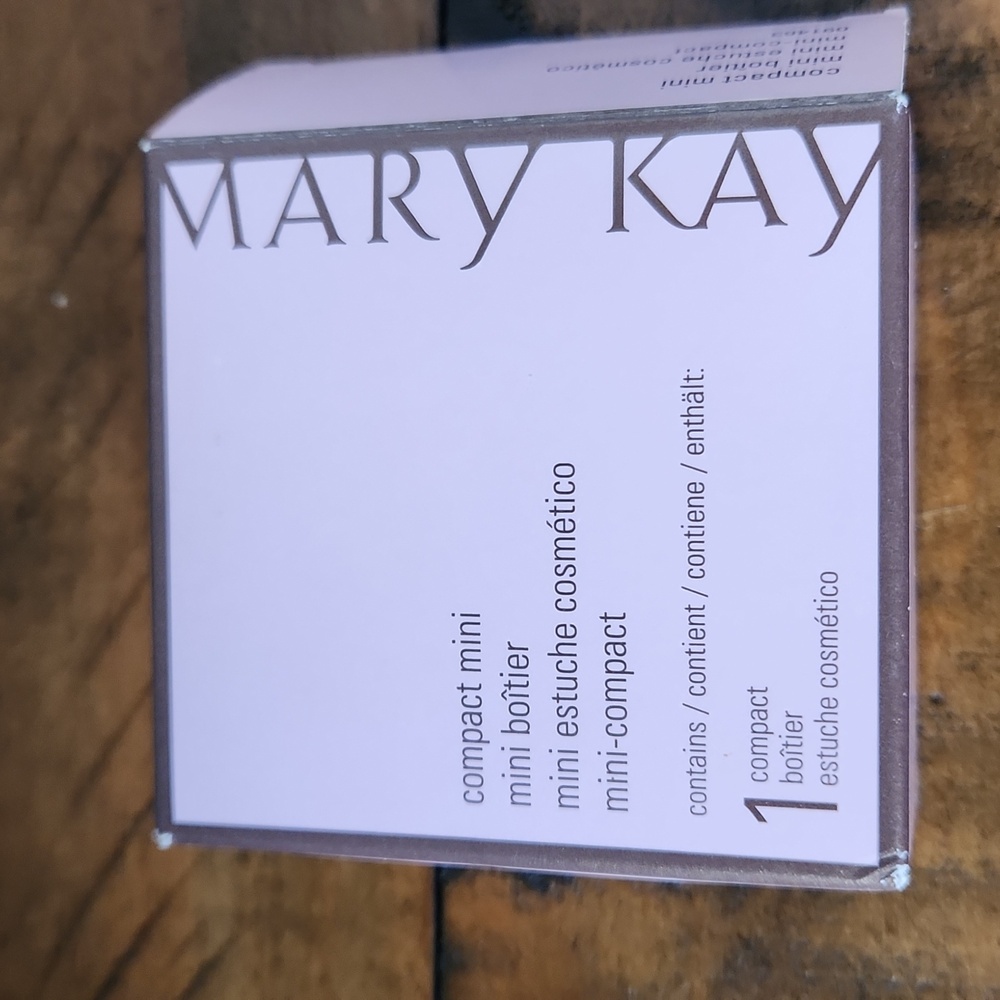 Mary Kay Compact Mini - Picture 4 of 4